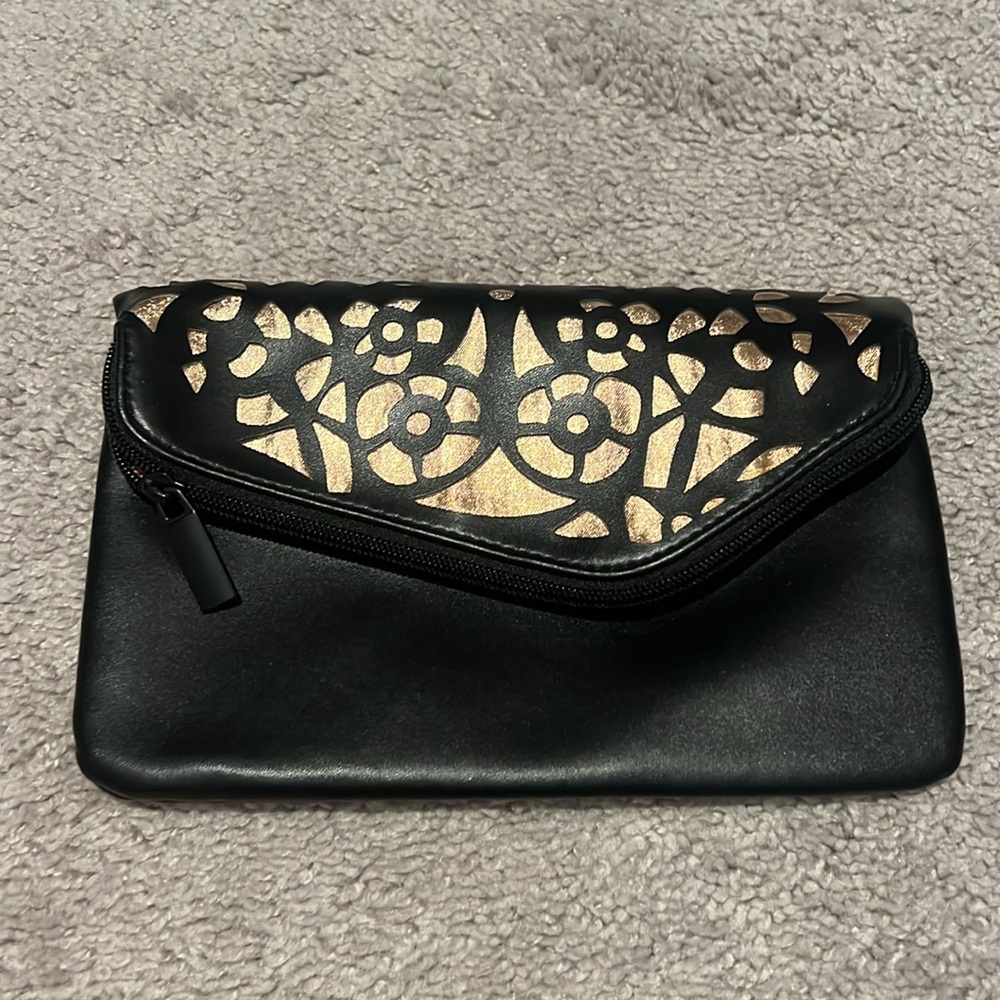 Assorted Cosmetic Bags/Pouches - Picture 7 of 13
